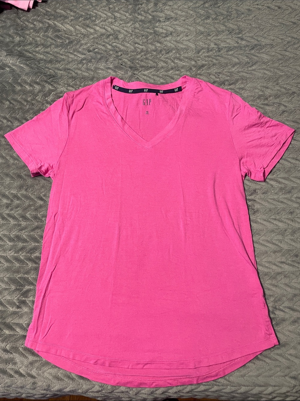 GAP Women's V-Neck Tee in Hot Pink
